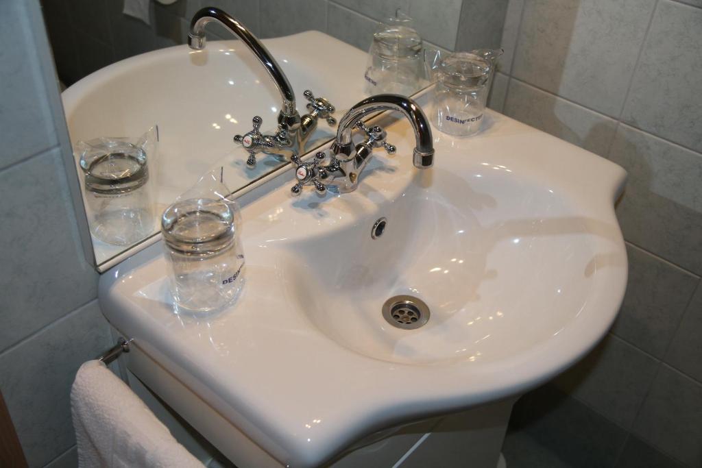 Hotel Oskar Zaplata Preddvor Szoba fotó